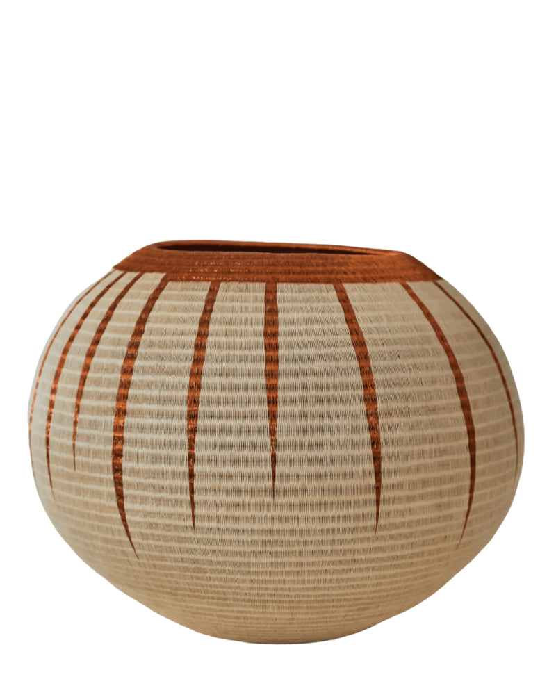 Lagrima Woven Werregue Palm Vase