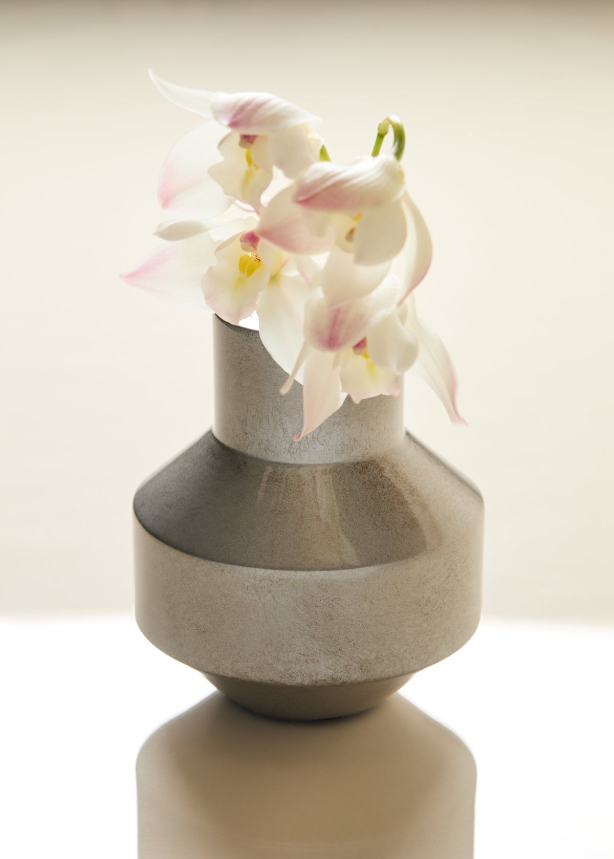 Lustro Burnished Silver Vase