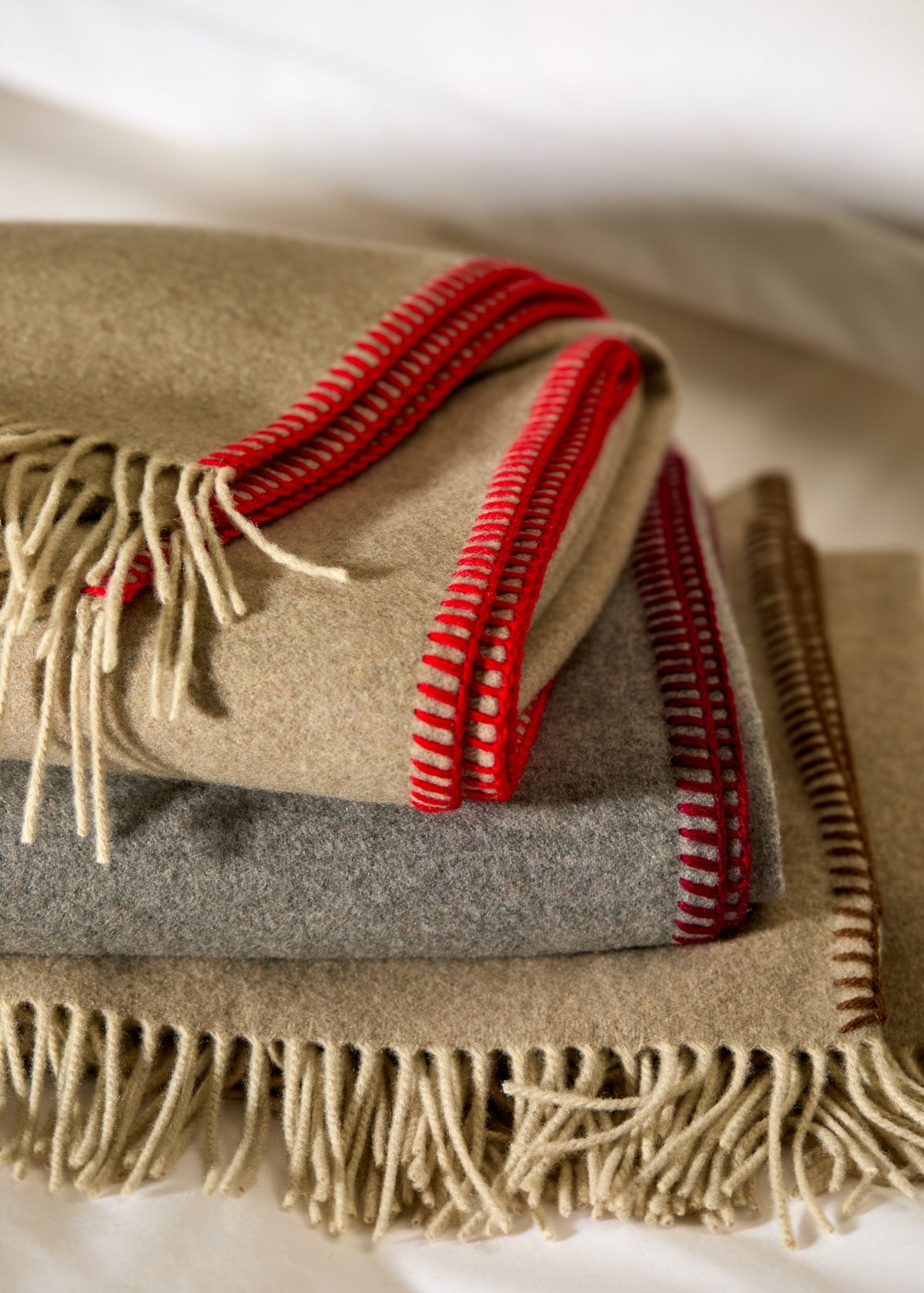 Fringed Cashmere Throw With Whipstitch Trim