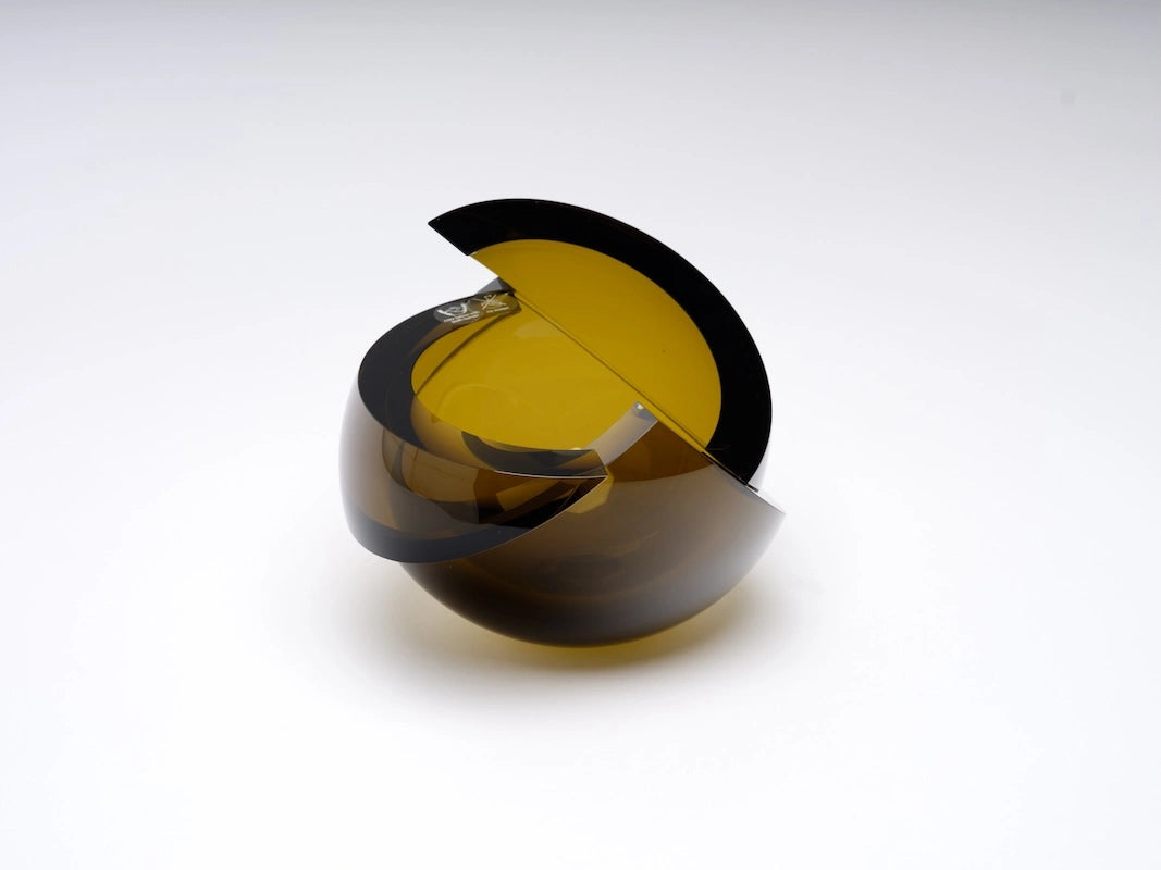 Small Armadillo Sphere Glass Vase