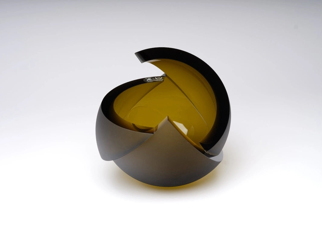 Large Armadillo Sphere Glass Vase